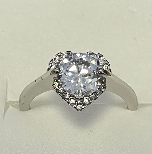 Vintage Heart Halo Zircon Crystal Ring